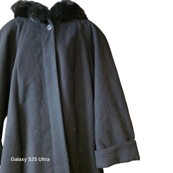 EUC vintage 80s 90s Donnybrook, fur trimmed hood, aline wool coat sz 12p - Picture 2 of 6